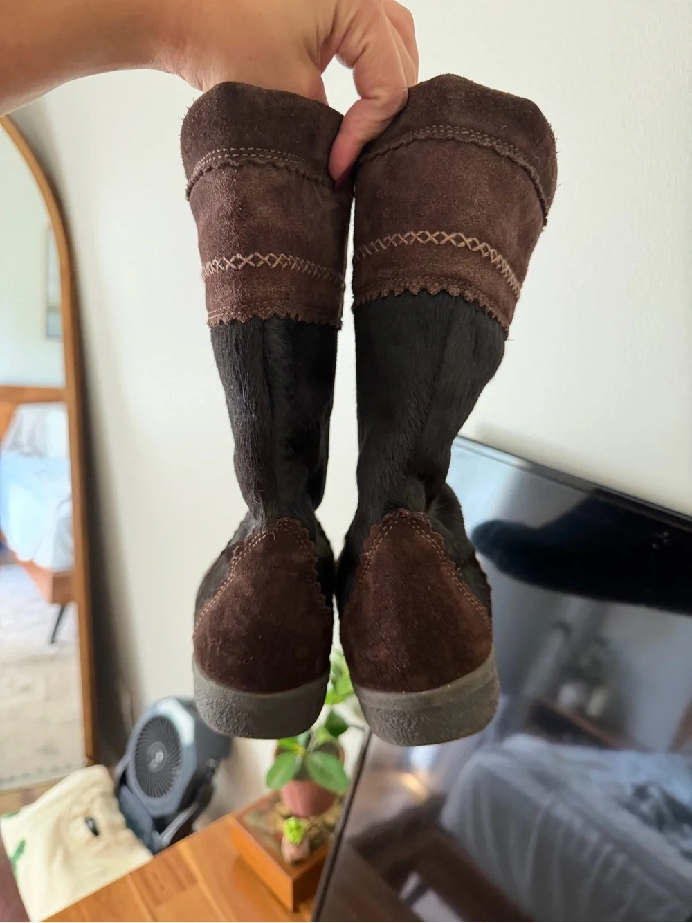 Tecnica Women’s Brown Suede Pony Hair Fur Lined Mid Calf Boots vintage